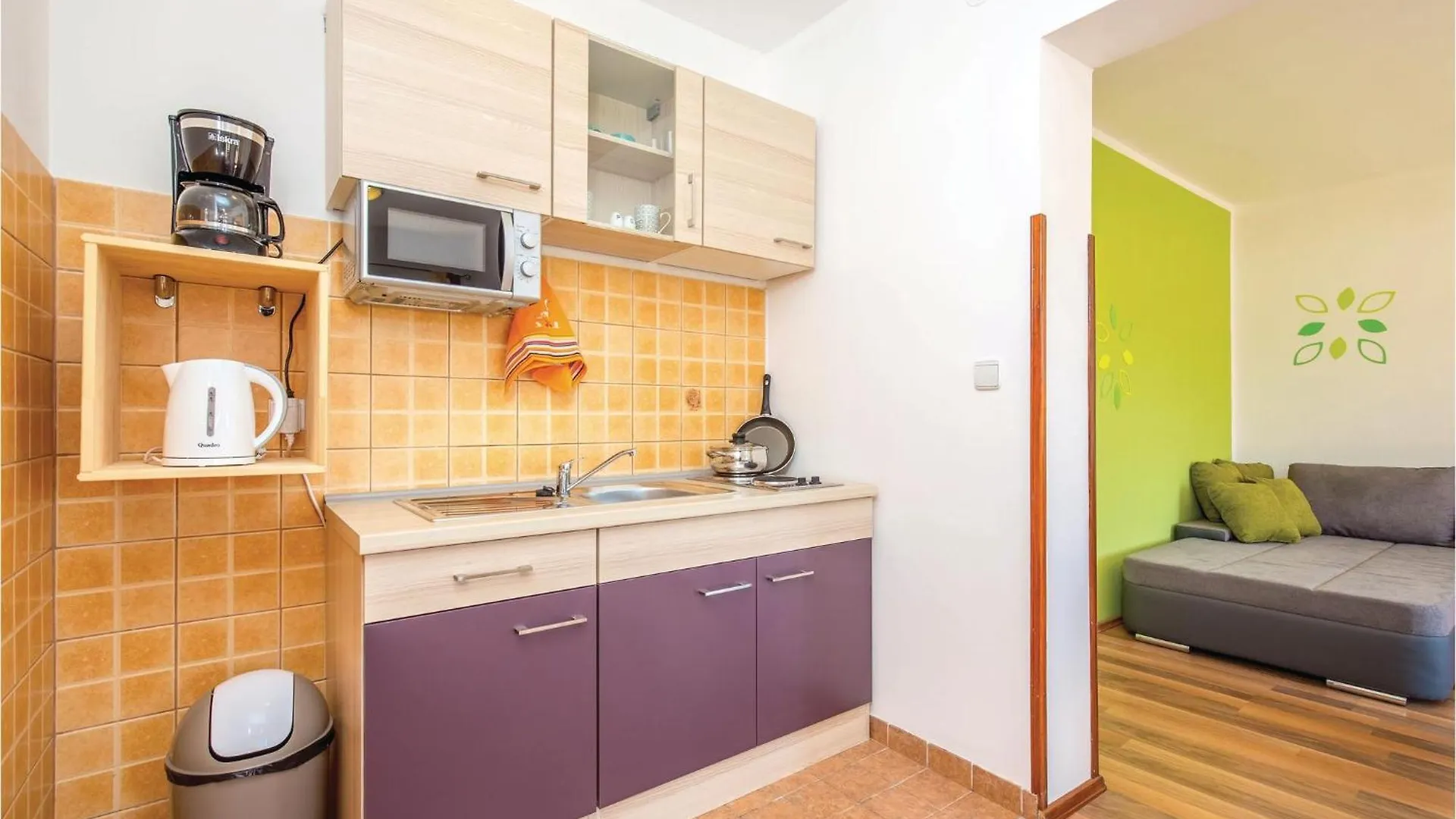 4 Bedroom Amazing Home In Krizisce