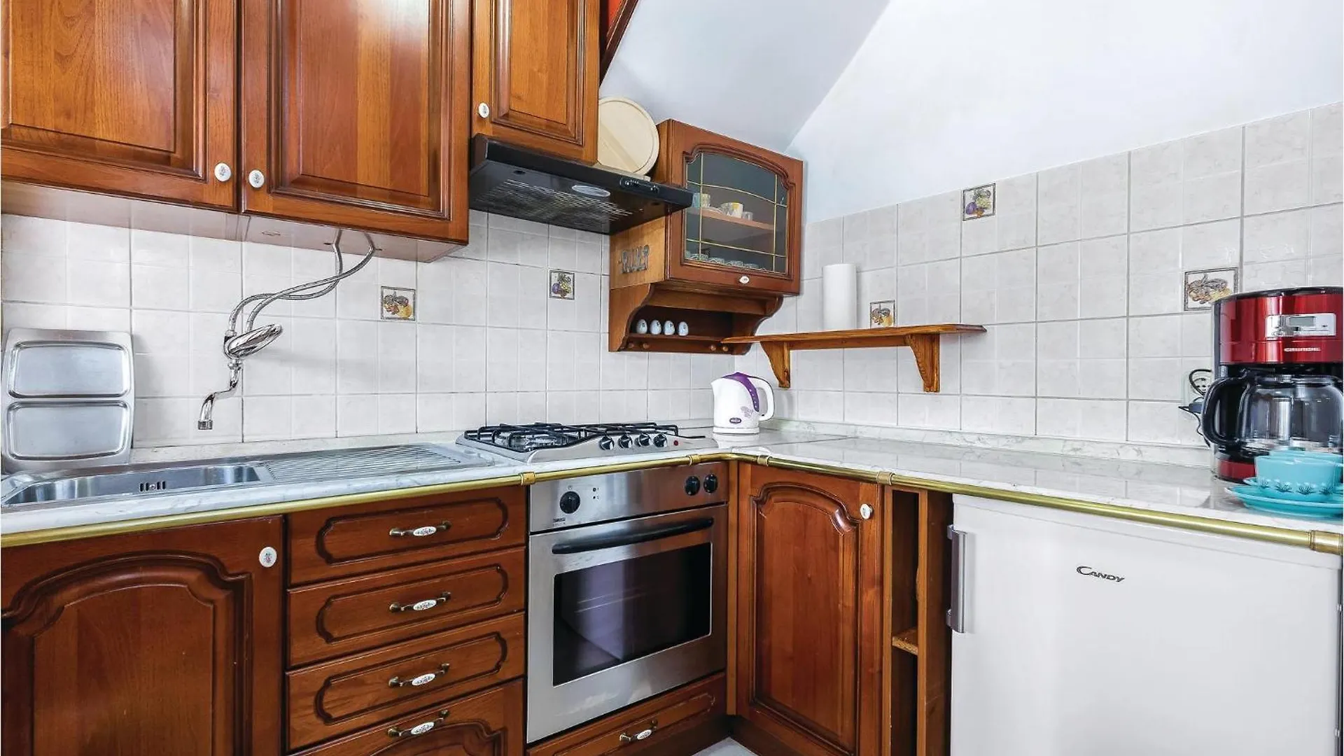 Holiday home 4 Bedroom Amazing Home In Krizisce