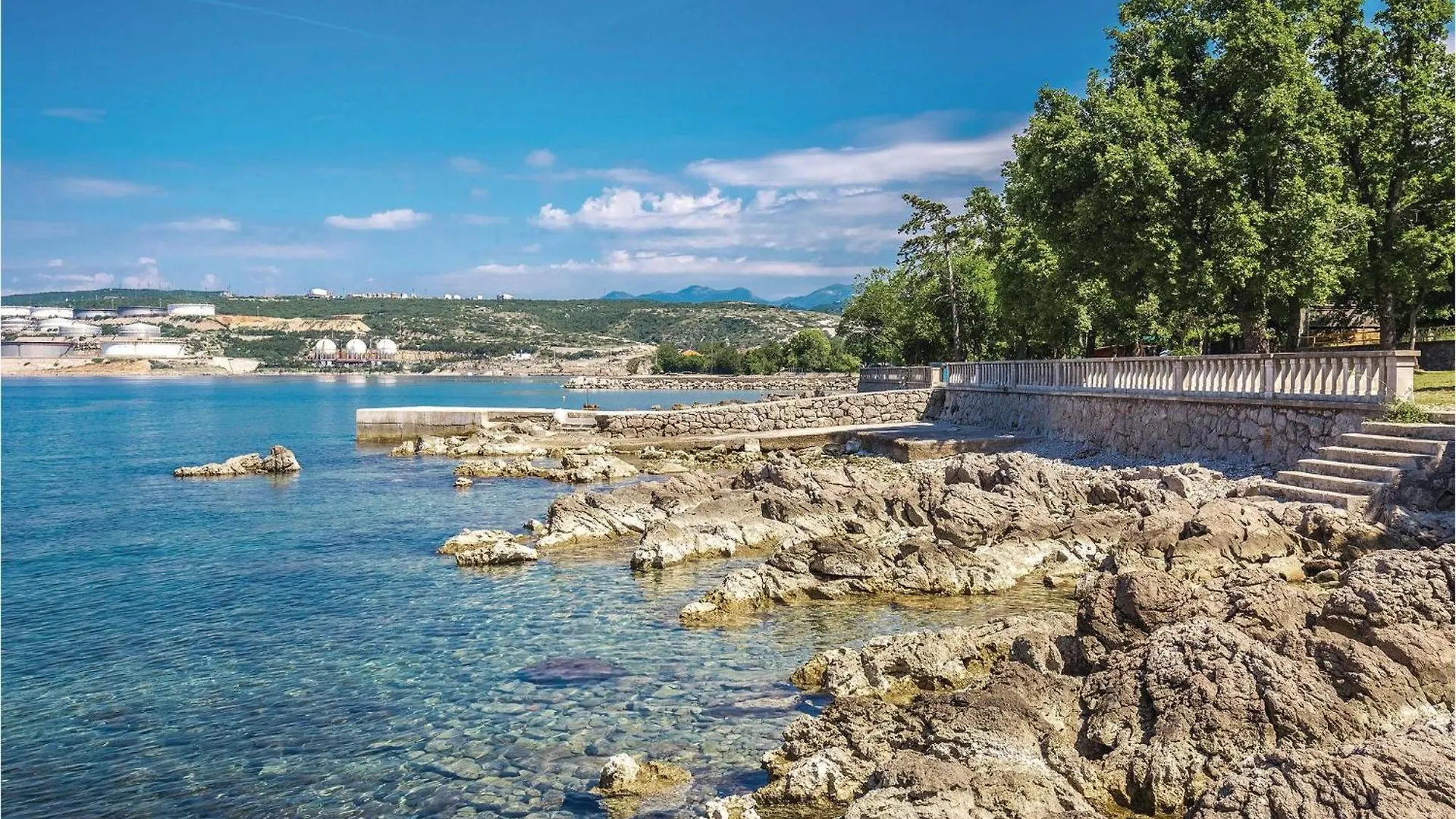 Holiday home 4 Bedroom Amazing Home In Krizisce Croatia